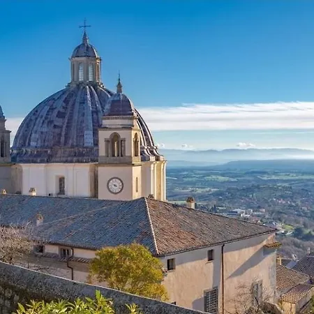 Rocca Dei Papi *